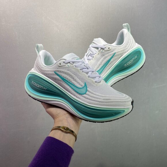 Nike ZoomX Vomero Plus